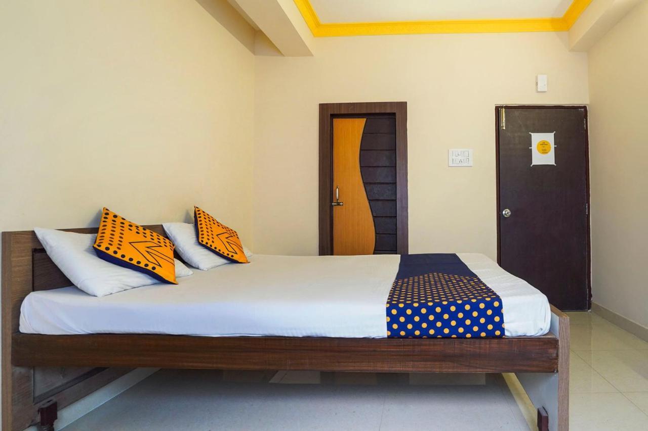 Hotel O Trisha Guest House Dum Dum Buitenkant foto